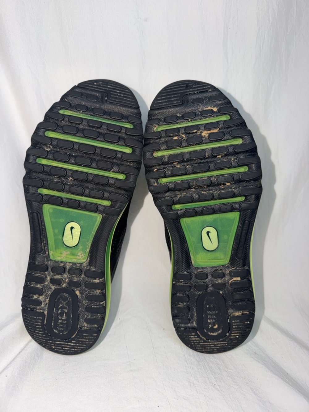 Nike Air Max 2013 (GS) "Black Volt" – Youth/Grade School Size 6Y - Picture 5 of 8